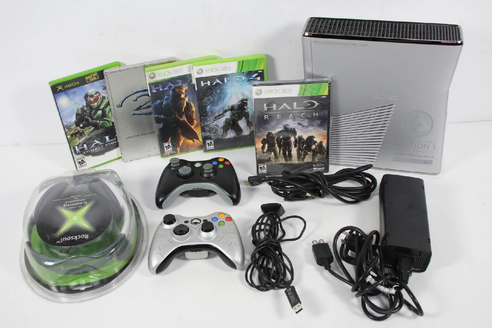 Игра икс бокс 5. Halo Xbox 360 диск. Xbox 360 Halo Edition. Коллекционка Halo Xbox 360. Хало на иксбокс 360.