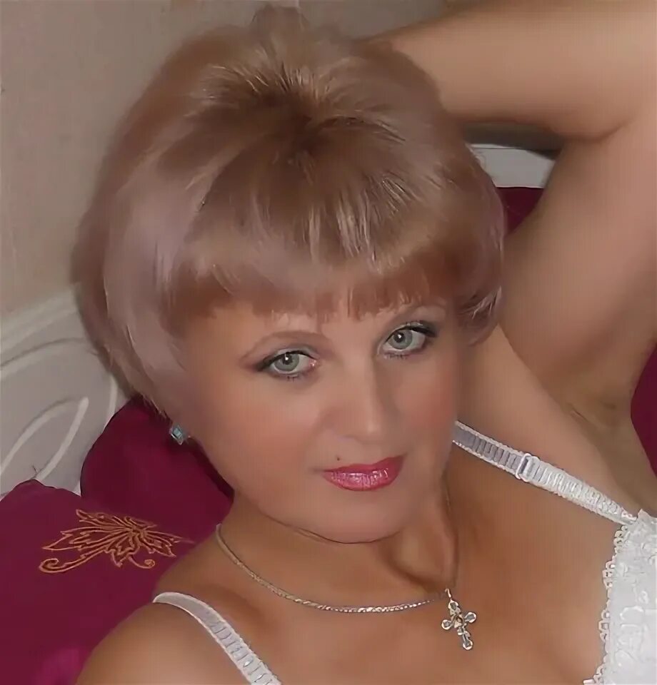 Знакомится с иркутскими женщиной. Иркутских девчонок с номерами телефонов. Незамужние женщины иркутска. Женщины иркутска. Без обязательств иркутск.