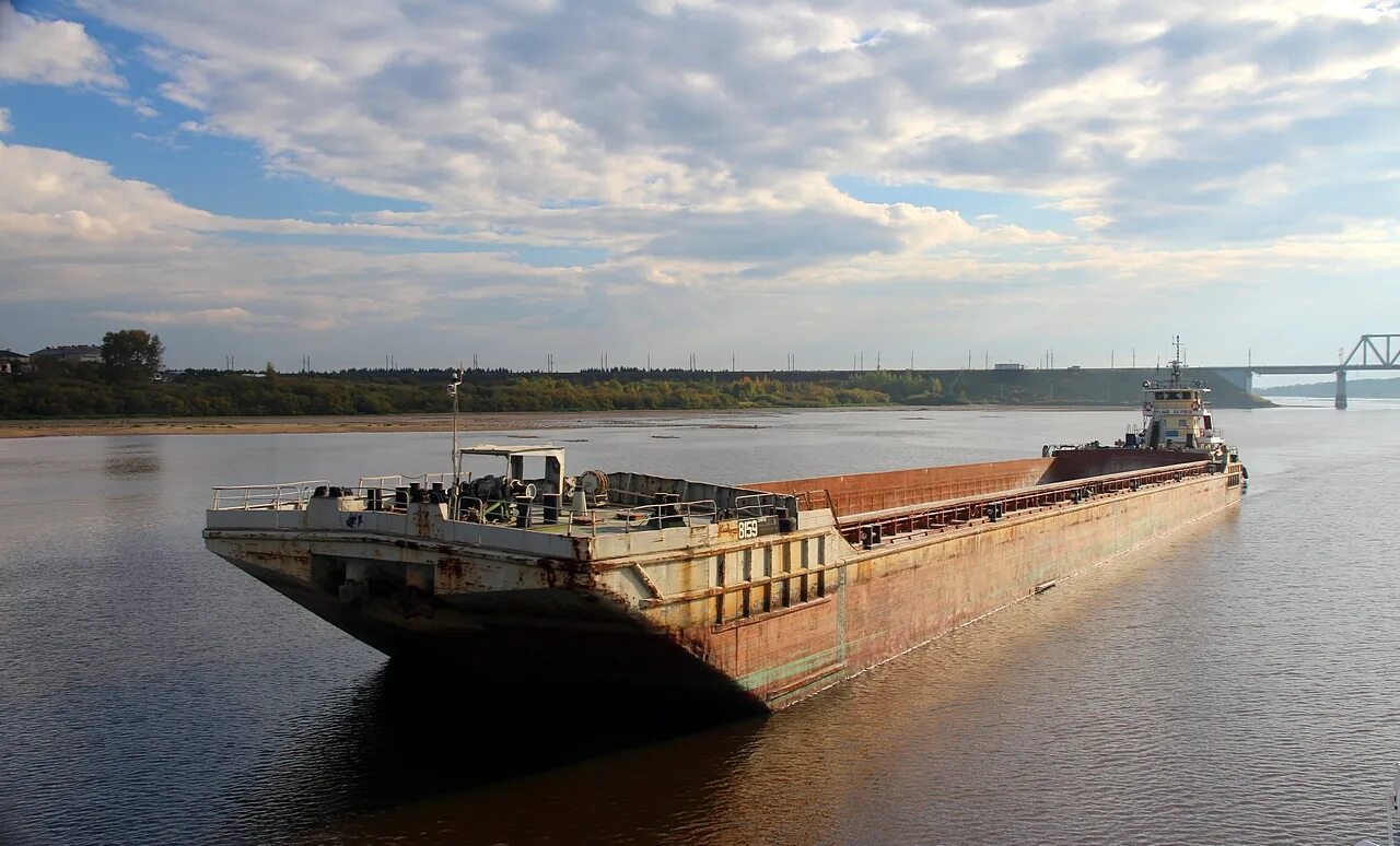 Прямоугольная баржа длиной 20 см. 81500 баржа. трюмная баржа 81500. баржа – трюмная пр. 81500. наливные баржи речные.