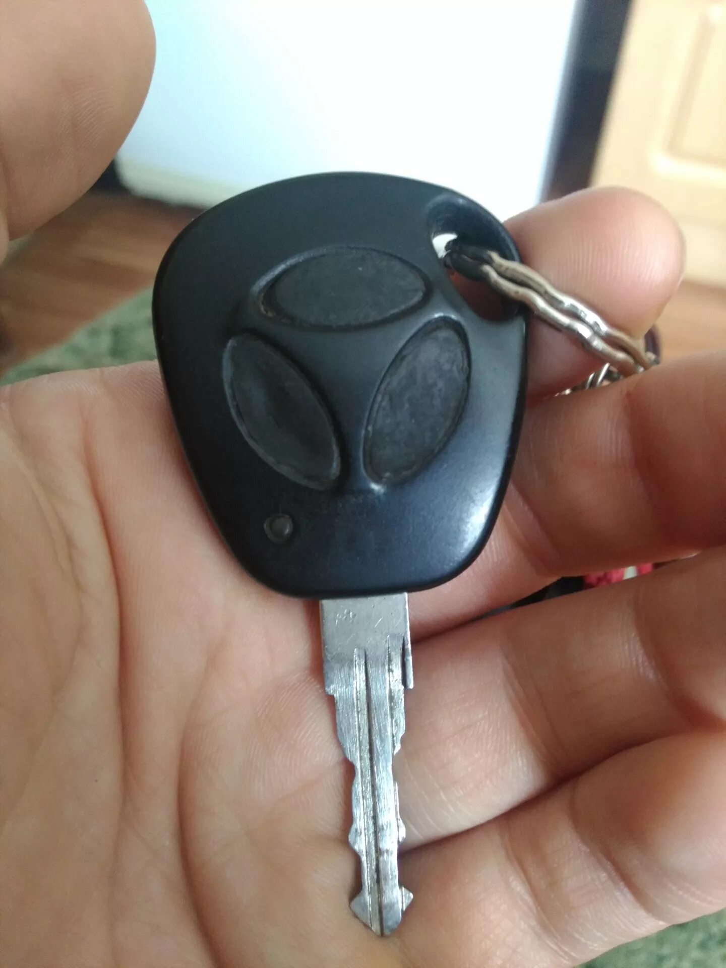 Man 2004 ключ зажигания. Потерян ключ ваз. Ключ ваз 2107. Кия спектра 2008 год ключ зажигания. 1 ключи зажигания без замков.