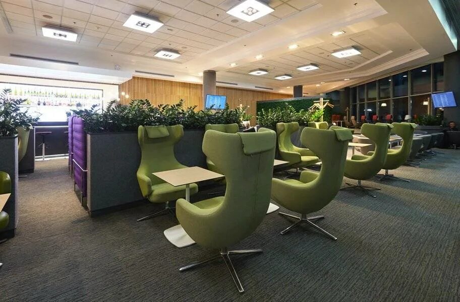 Бизнес зал в аэропорту домодедово. S7 business lounge домодедово. вип зал s7 в домодедово. бизнес зал s7 в домодедово. аэропорт домодедово вип зал.