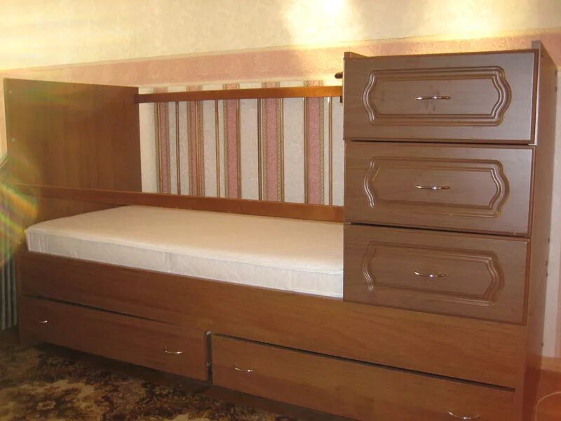 Кровать комод со шкафом. Кровать в детскую с комодом. Кровать с комодом с 2 лет. Вещи мебель даром.