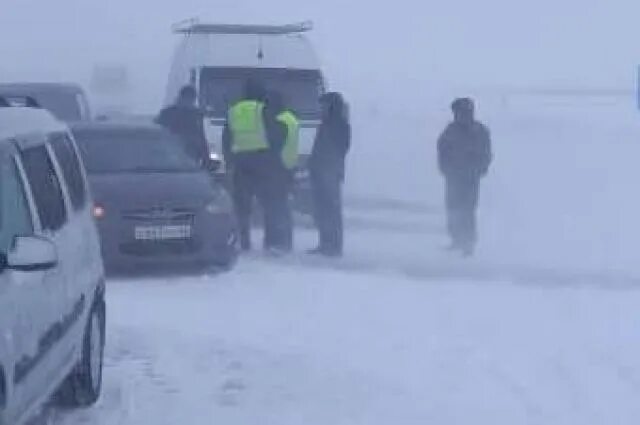 Разбилась соленая волна. Соль Оренбург трассе Илецк. Авария на трассе Оренбург Акбулак 23.05.22. Трагедия на трассе Оренбург соль Илецк.