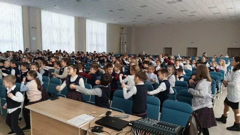 соцкая 53 город нефтекамск. 11 школа нефтекамск. новая школа 17 г нефтекамск. моу сош 6 нефтекамск. 17 шк нефтекамск.