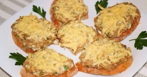 Горячие бутерброды с тунцом в духовке
