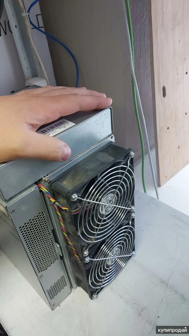 Асик в рассрочку. Т17е antminer. т 17 майнер. асик т17 107теро. асик т17 характеристики.