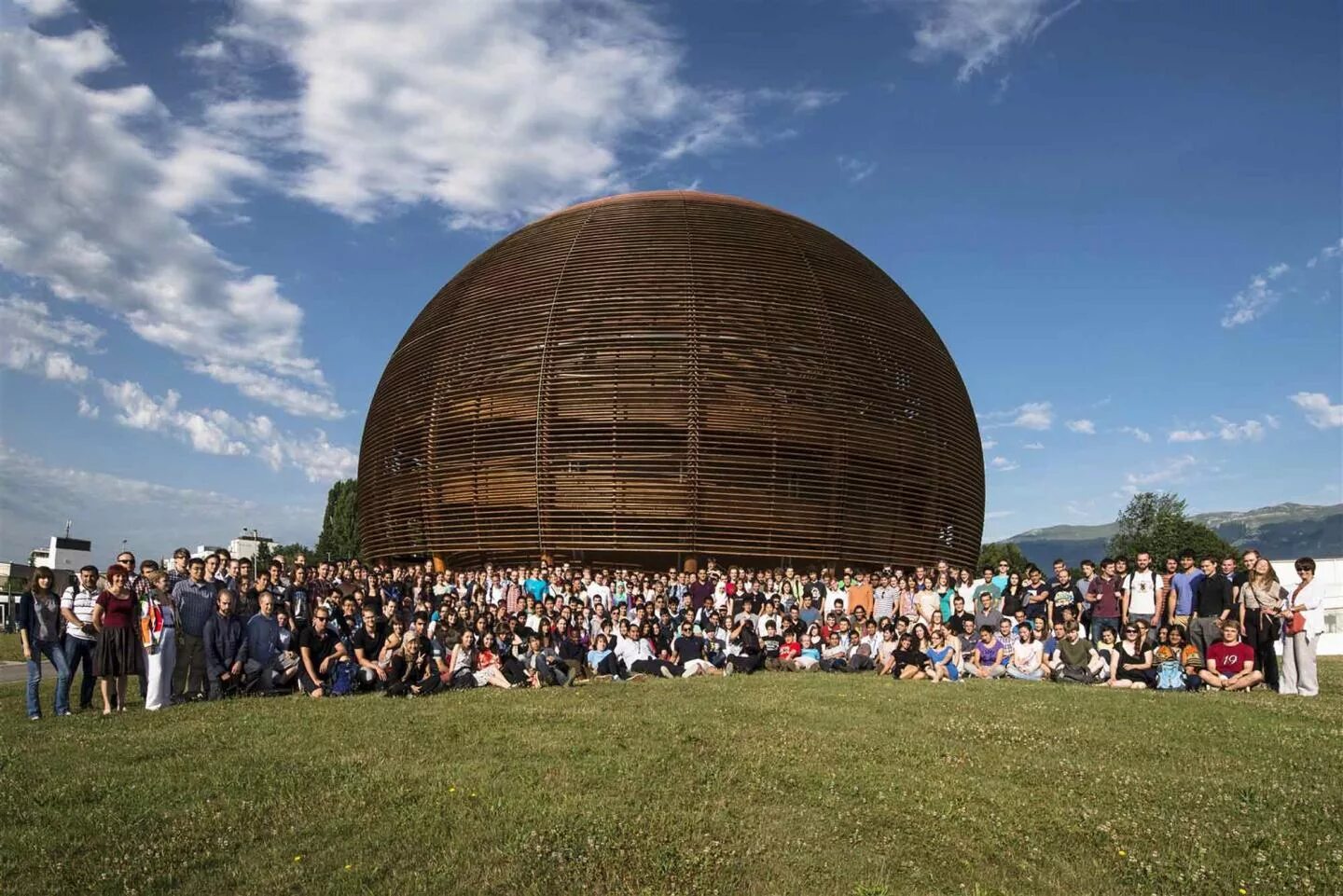 Церн швейцария. ЦЕРН Женева. CERN, Швейцария. Европейский центр ядерных исследований ЦЕРН. CERN (Женева, Швейцария).