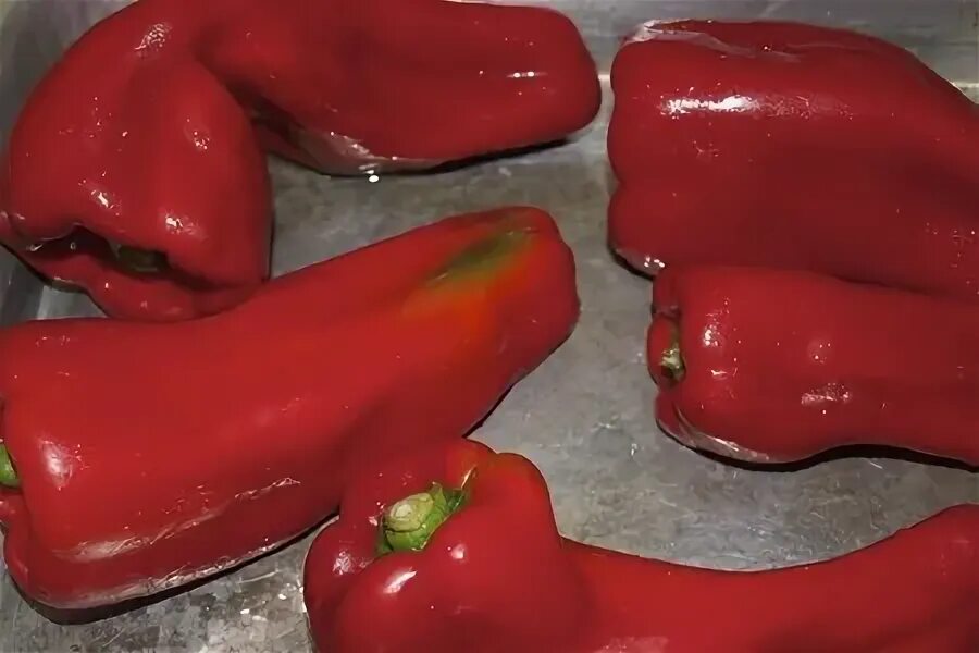 Как запечь овощи для шубы. Овощи в духовке. Под шубой ингредиенты. Как запечь овощи для шубы. Как запечь овощи для шубы.