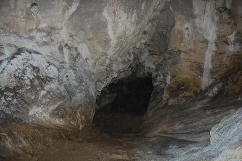 Белая пещера