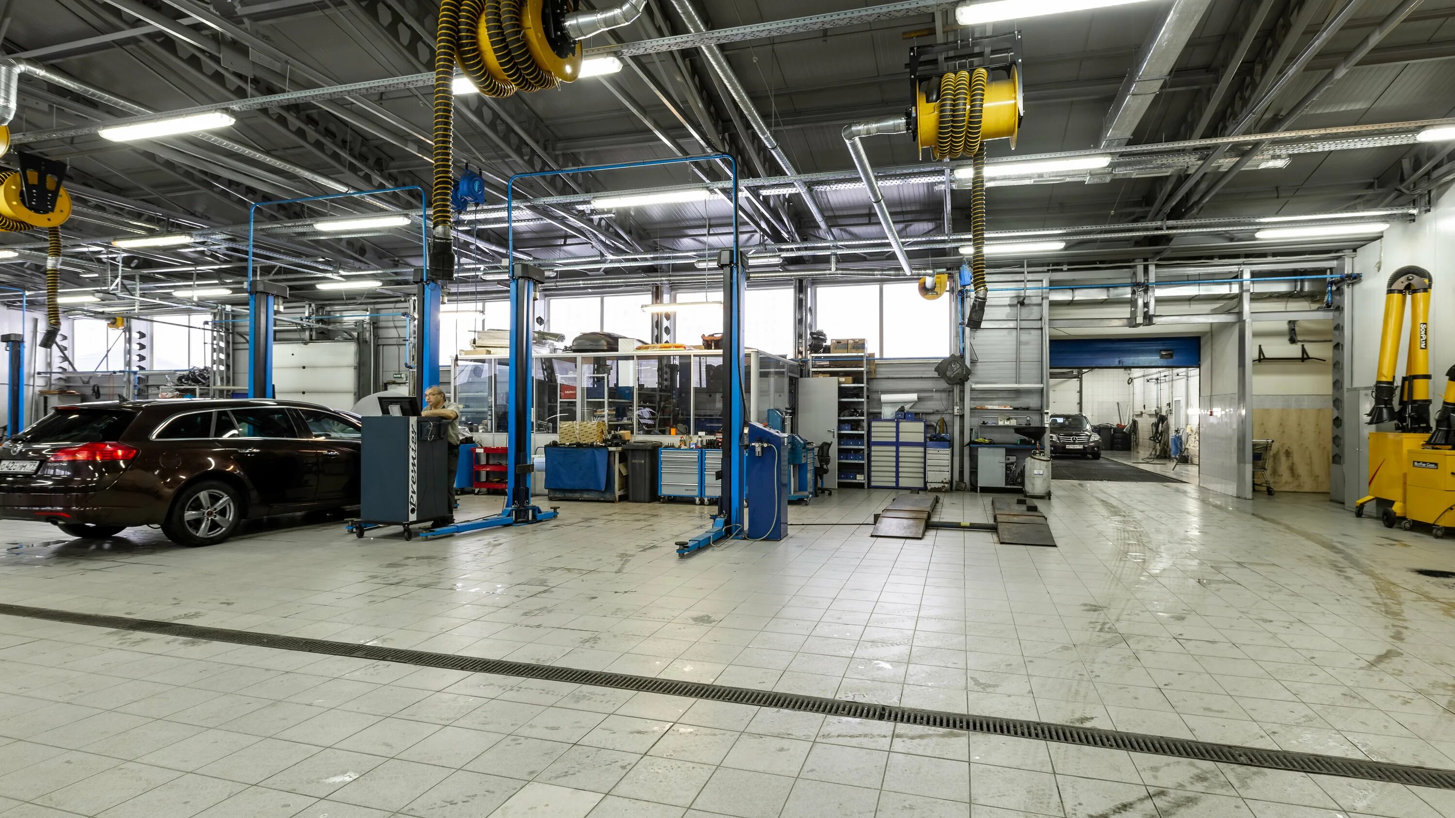 Автосервис для шевроле кобальт во владимире. Выездной автосервис. Техновиль инфинити. Автосервис северное чертаново. Автосервис на мкаде.