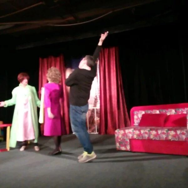 Яблочкиной, москва. Афиша с актерами. Дом актера артисты. Яблочкиной. Дом актера красноярск.