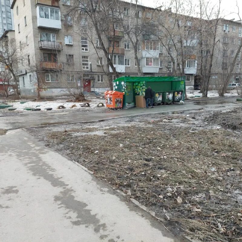 жкх арт. жэк южное шоссе. дворик прикольный. жэк часы работы. украшение для двора прикол.