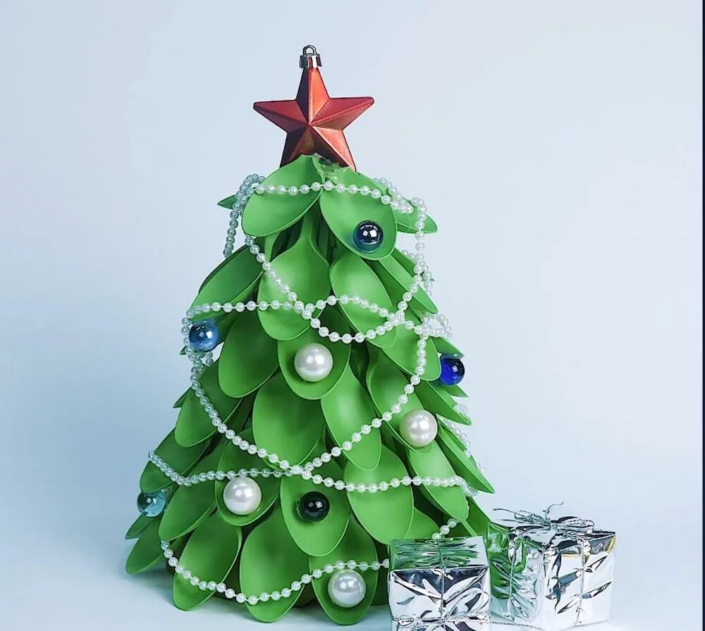 Снежные постройки елочка. Как сделать снежную елку. Искусственная елка со снегом. Как сделать снежную елку. Снежные постройки.