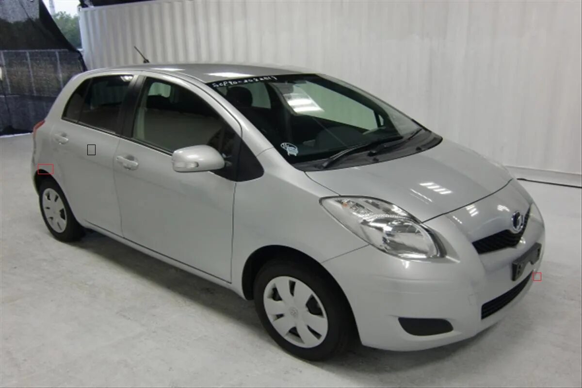 Купить витц в красноярске. Toyota Vitz scp90. Toyota Vitz scp90 клиренс. Toyota Vitz scp90 RS. Кузов scp90 Vitz.