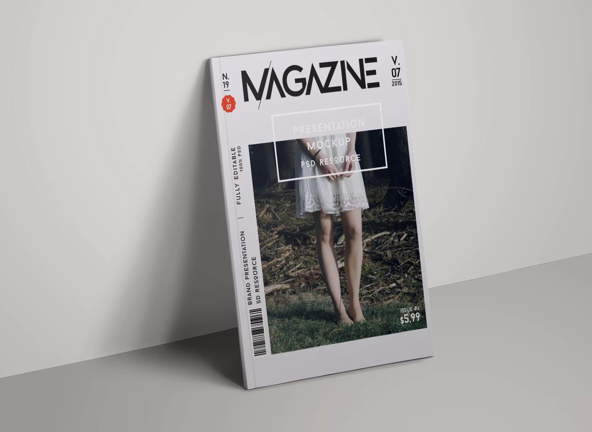Журнал на столе для фотошопа. Мокап журнала. Дизайн обложки журнала. Необычные обложки журналов. Бесплатные magazines