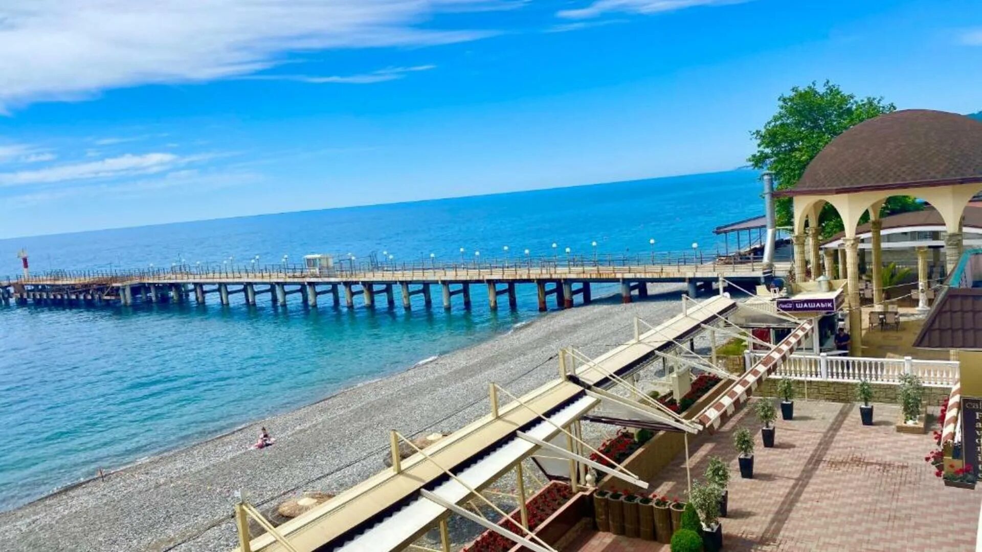 отель прометей клуб лазаревское. пляж прометей лазаревское. гостиница прибой сочи лазаревское. пляж санатория одиссея в лазаревском. гостевой дом шторм лазаревское.