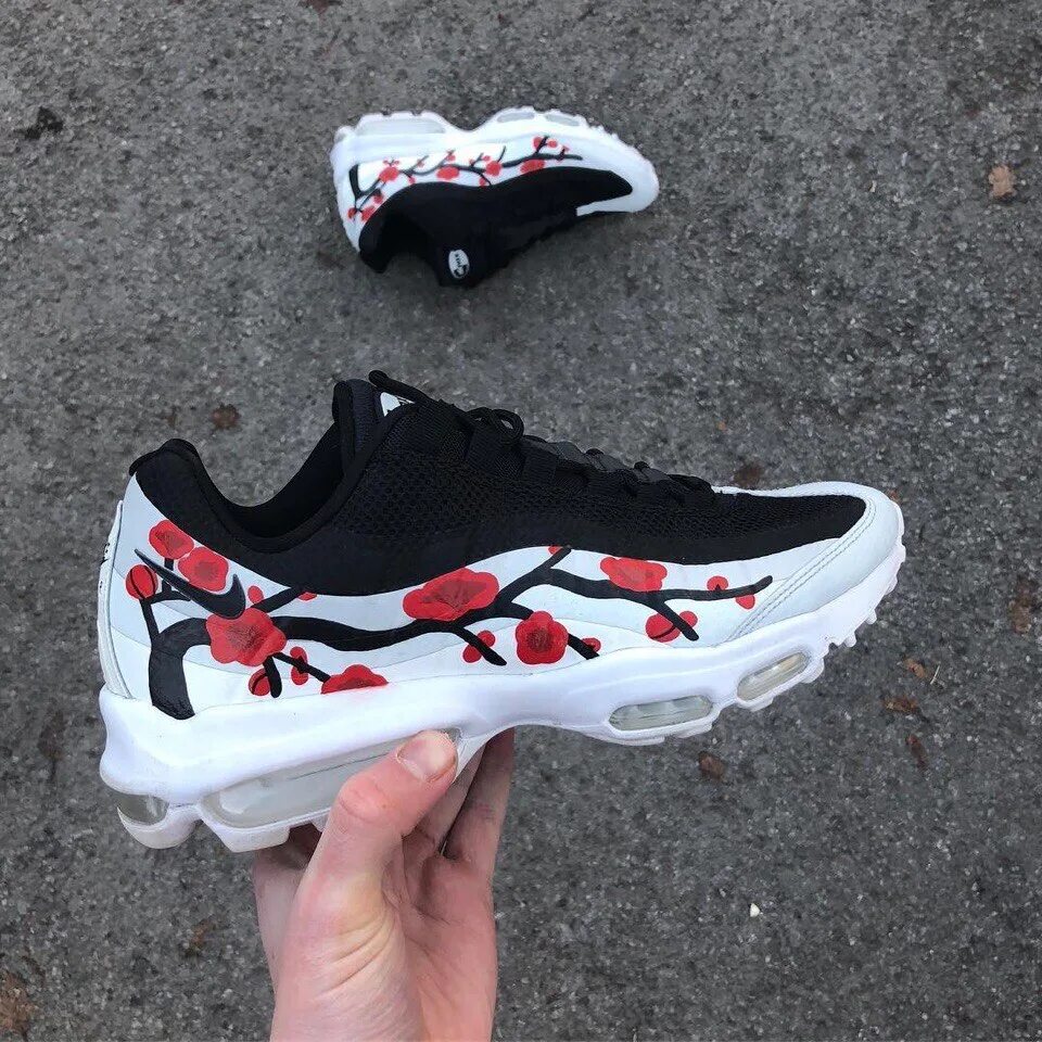 Nike air force итачи. Nike air force bape. Nike air force 1 кастом наруто. Кастомизация кроссовок. Кастомизация под.