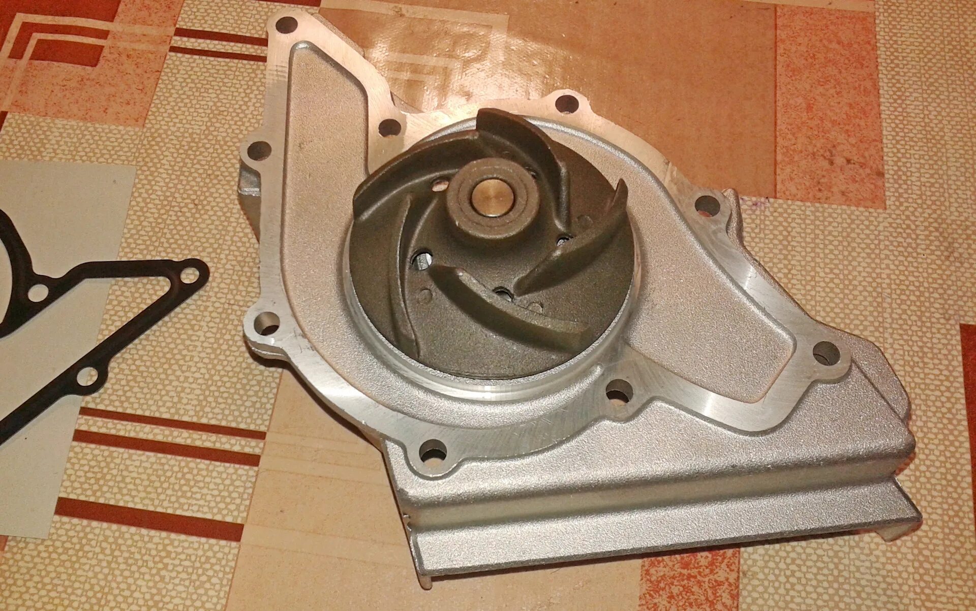 Помпа дольц. Насос водяной dolz a206. a172 dolz. a174 dolz. dolz a174 водяная помпа.