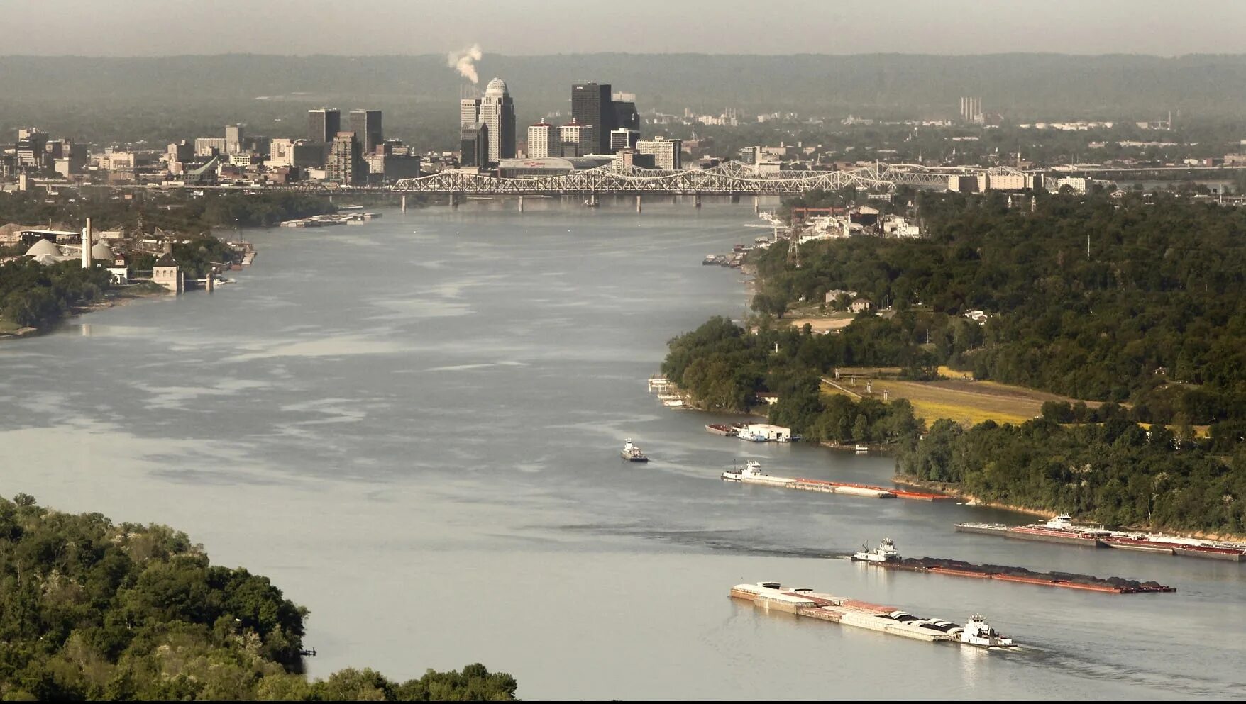 Долина реки Огайо. Река Охио. Река Огайо фото. Река Огайо фото США. Приток огайо