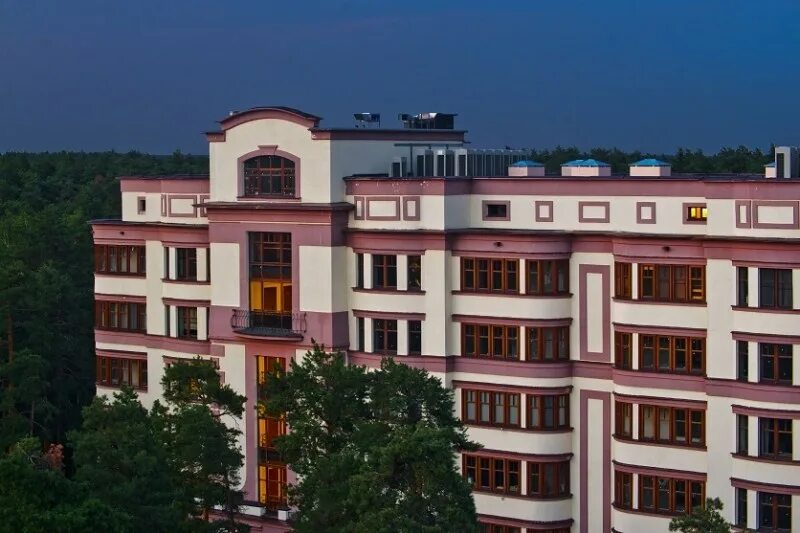 Николина гора квартиры. Жк сосны николина гора. поселок сосны николина гора. санаторий сосны николина гора. жилой комплекс сосны одинцовский район.