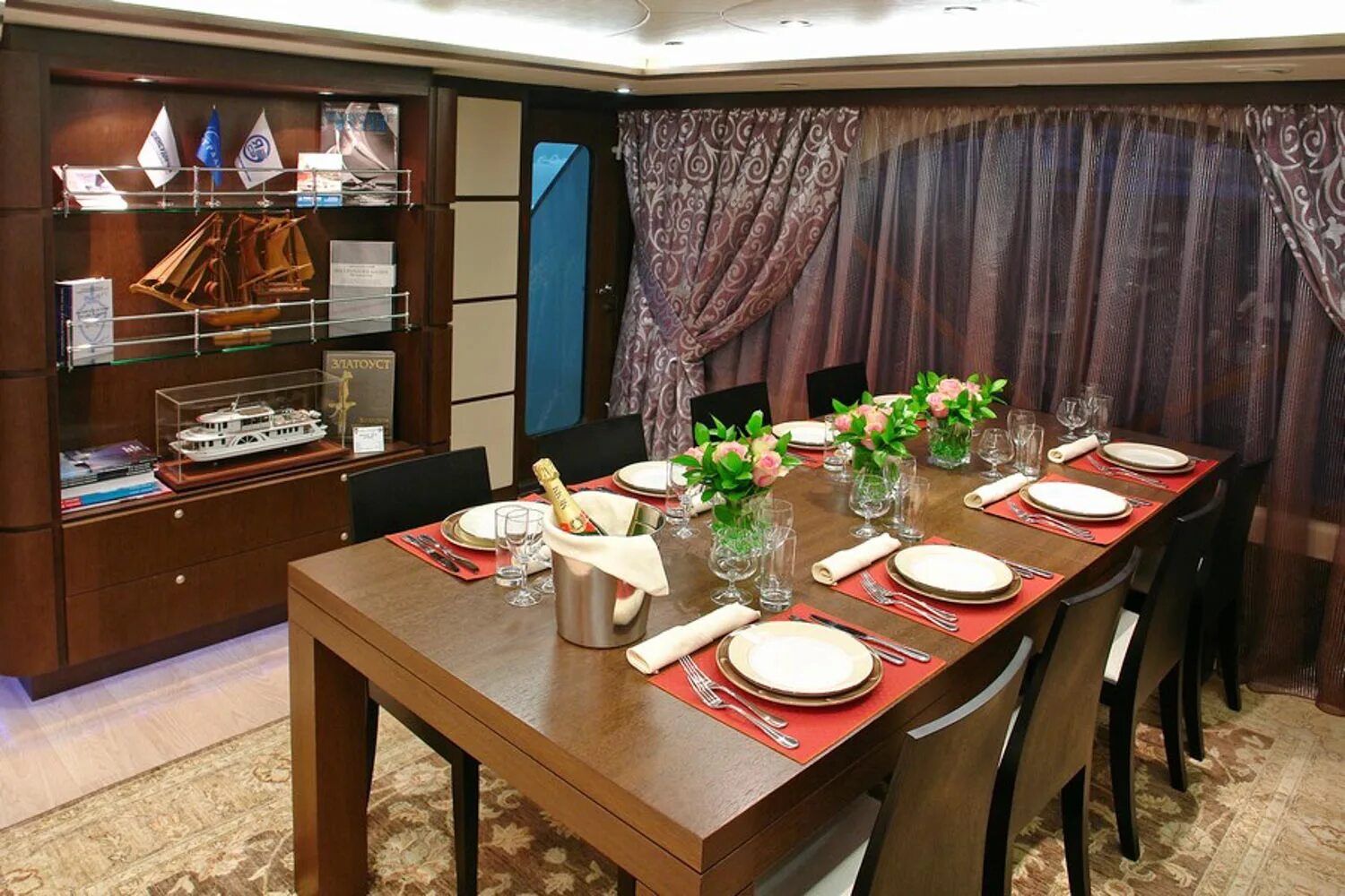 Яхта катамаран отрада. Яхта отрада москва. Яхта катамаран отрада. Яхта отрада. Яхта хаусбот отрада 1.