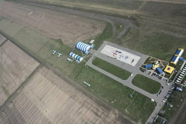 аэропорт днепр. днепропетровский аэропорт. аэродром днепропетровская область. международный аэропорт днепр. днепропетровск аэродром.