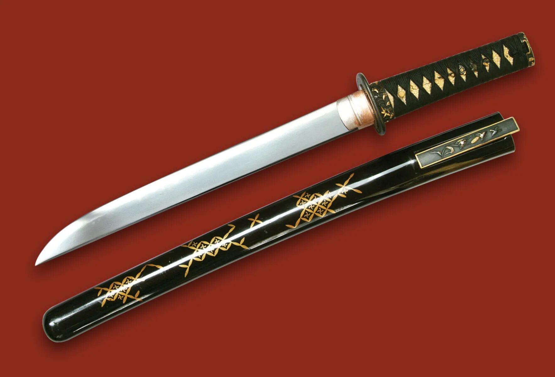 Короткий японский меч. Дайто катана. Короткий японский меч вакидзаси. Вакидзаси меч для харакири. Короткий самурайский меч вакидзаси.