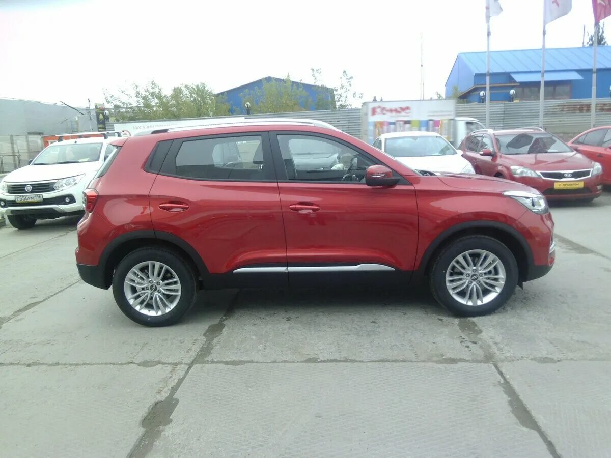 Chery tiggo красная. Чери тигго 4. chery tiggo 8 красный. chery tiggo 4 pro красный. черри тигго 4 красный.