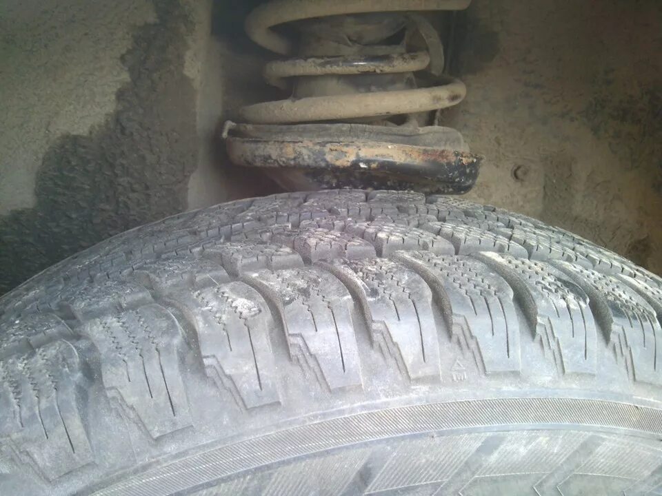 Шина 195/65 r15 грязевая. 195/65 R15 на Карину е. Грязевая резина 195/65 r15. Шины б у 195 65 r15