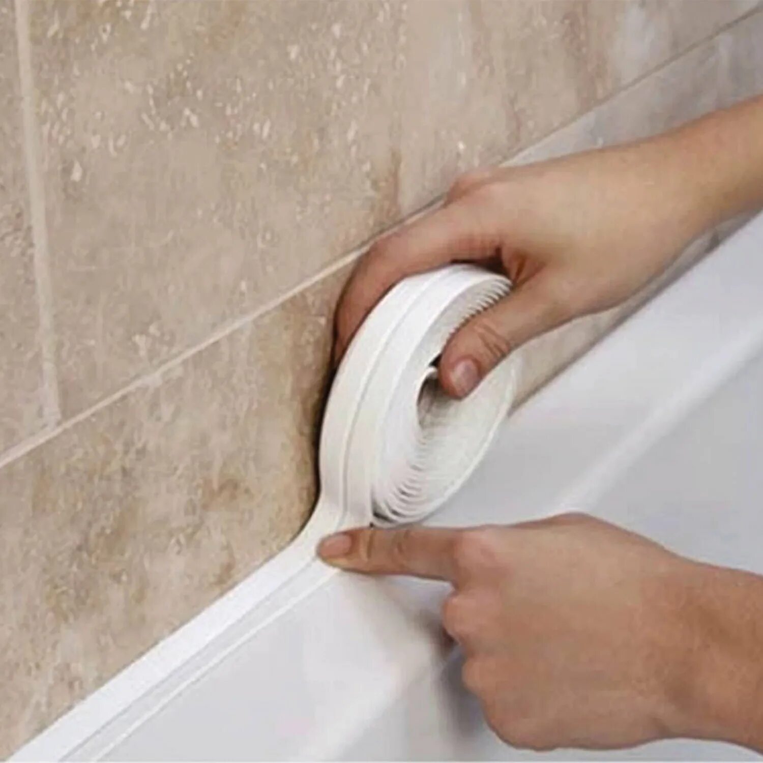 Плинтус для ванной. Бордюрная лента unibob для ванн. Т-образный стыковочный профиль для пола. Чем закрыть шов. Стык между ванной и стеной.