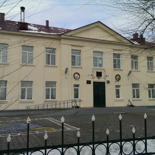 Школа 44 хабаровск 1сентябра 2015. 25 школа комсомольск на амуре. 70 школа хабаровск. Школа 1 хабаровск. Сайт школа 1 хабаровск.