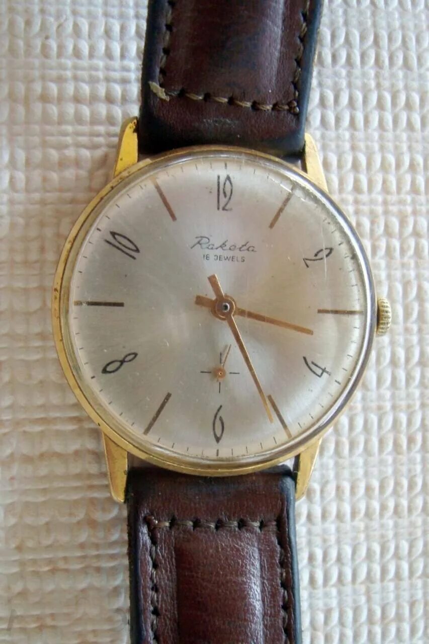 Часы 16 камней. Часы ракета 16 камней 2609. часы orient 16 камней 2609. часы ракета 2601 16 камней ссср. наручные часы луч 16 камней 2609.