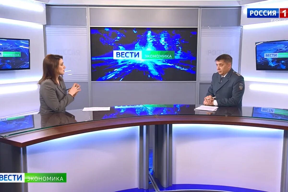 Ведущие брянского телевидения. Брянск тв. Ведущие брянск телевидение. Новостная передача. Первый канал брянск.