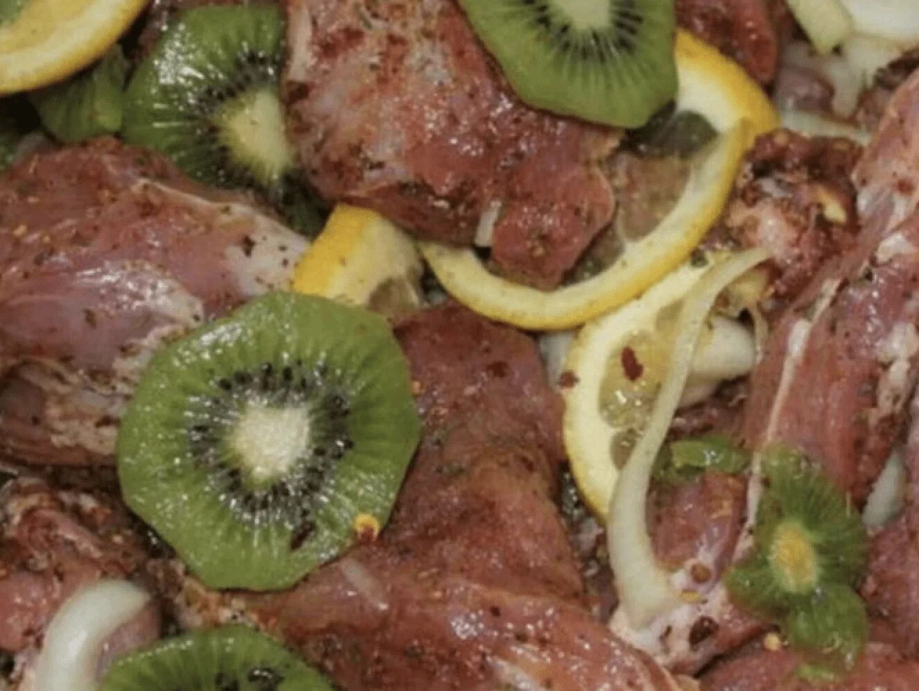 Маринад с киви. Маринад с киви для шашлыка из свинины. мясо с киви маринад. маринад для шашлыка с киви. маринад из киви.