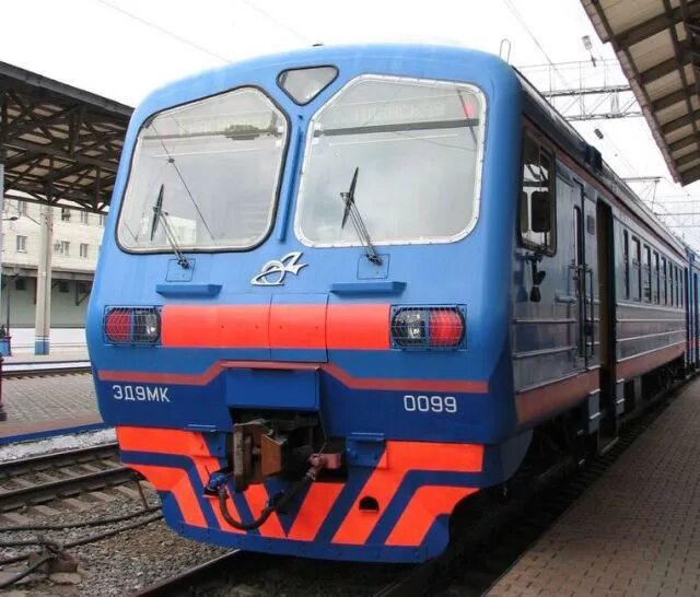 Электропоезд дивногорск красноярск. Электричка красноярск дивногорск. краспригород красноярск. электропоезд красноярск дивногорск. пригородные поезда красноярск.