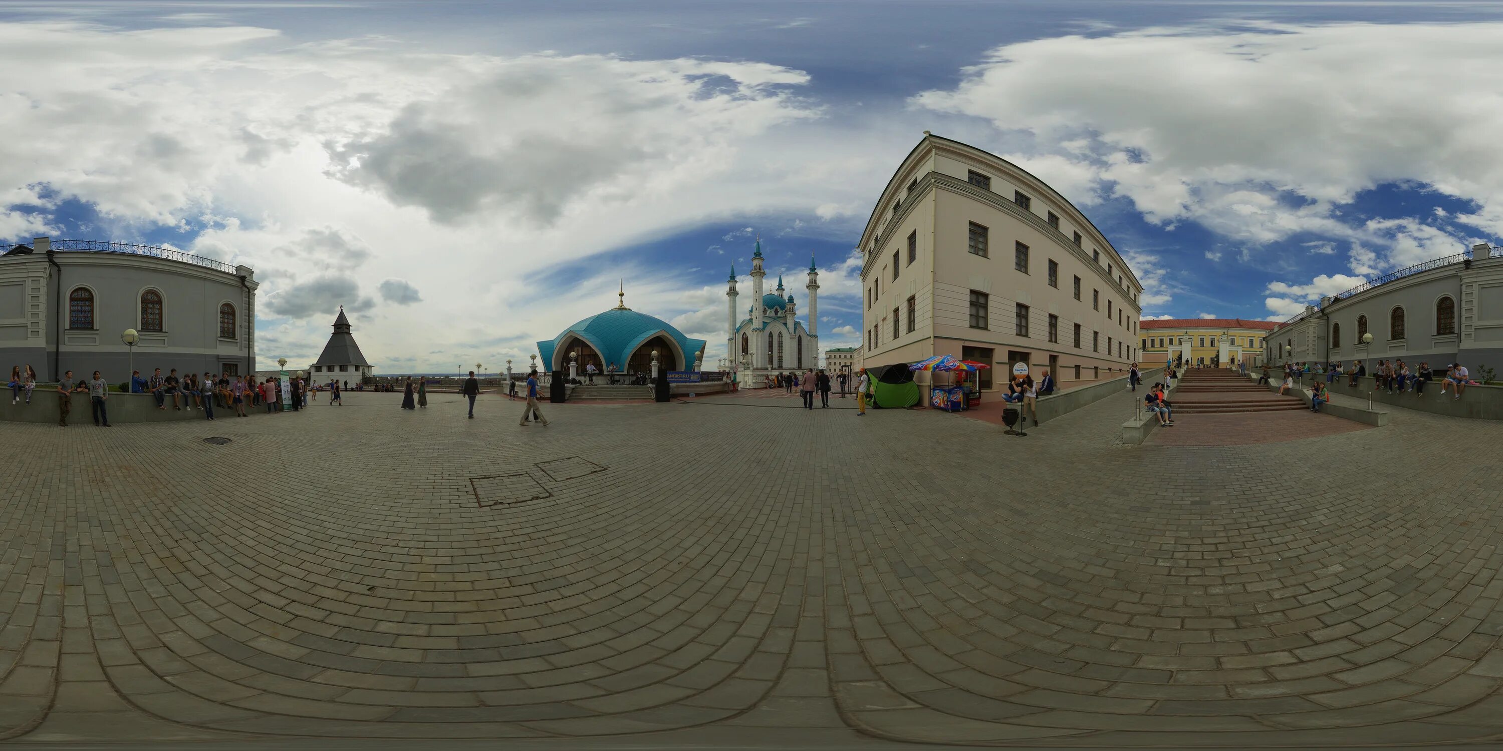 Казань 360. Панорама 360 казань. казань 360 туроператор. панорамы казань советская площадь. центр города казань 360 сферическая панорама.