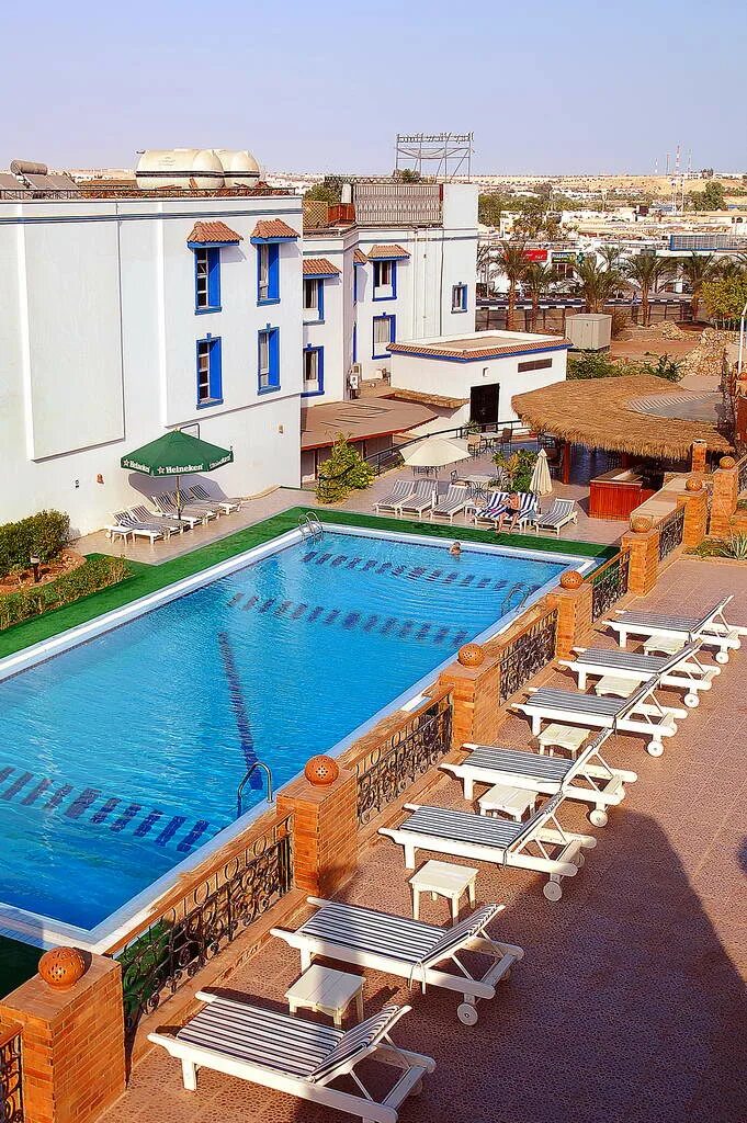 Отель гармония. Bay hotel 3. Лимассол гармони бэй. Отель гармония. Кипр лимассол море.