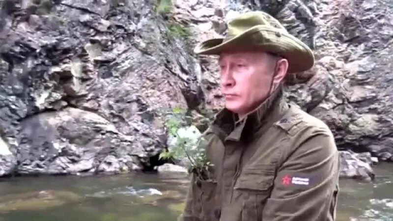 Кувычко дядя вова. Слова песни дядя вова мы с тобой. Если командир позовет в последний бой. Кадеты дядя вова мы с тобой. Кадеты песня дядя вова мы с тобой.