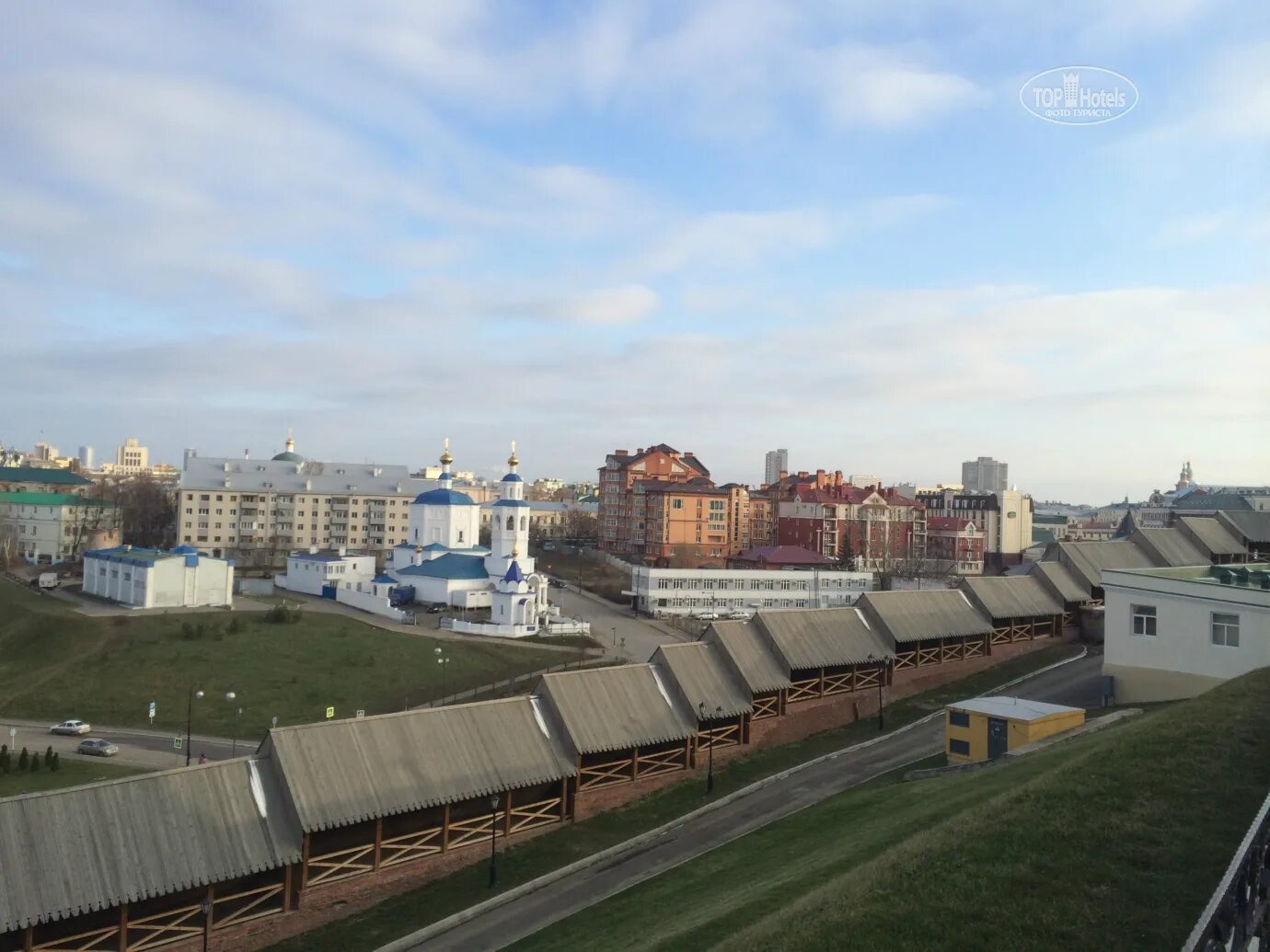 Гостиница марриотт казань. Кортъярд казань. Отель казанский кремль. Отель казанский кремль. Отель казанский кремль.