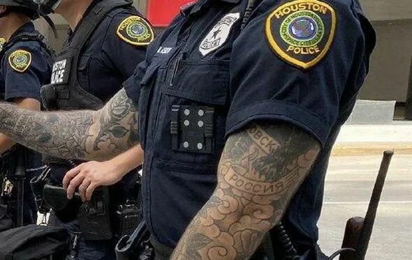Тату полиция. Татуировка полиция. Police tattoo. Российские полицейские с татуировками. Police tattoo.
