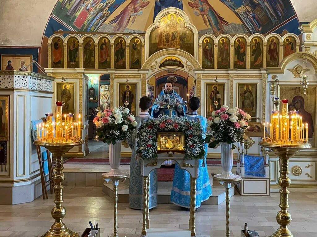 настоятель никитского храма курск. никитская церковь служба. никитская церковь служба. никитская церковь служба. отец александр никитский храм курск.