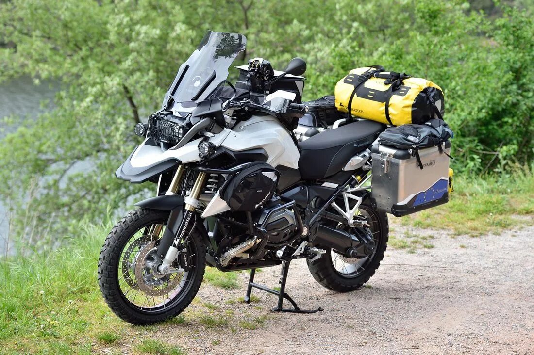 Gs1200 8. BMW R 1200 GS k25. Touratech BMW r1200gs. R1200gs k50. Кофр на BMW f800gs.