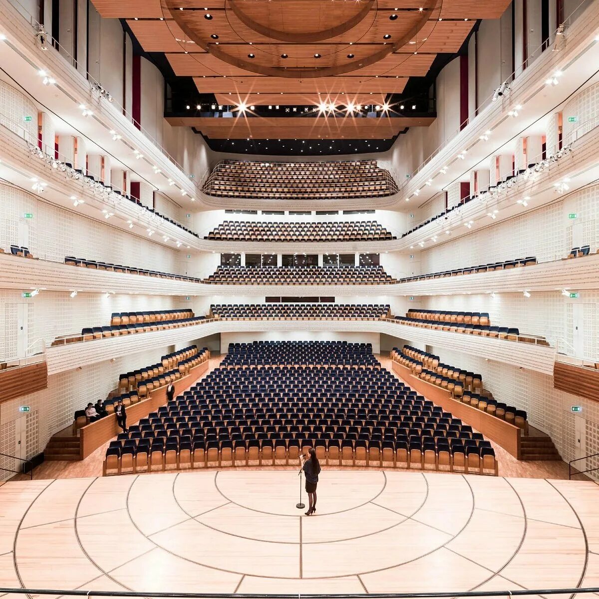 Lucerne Concert Hall). Kultura Concert Hall - kultura Concert Hall. Kultura Concert Hall. Kultura Concert Hall расположение.