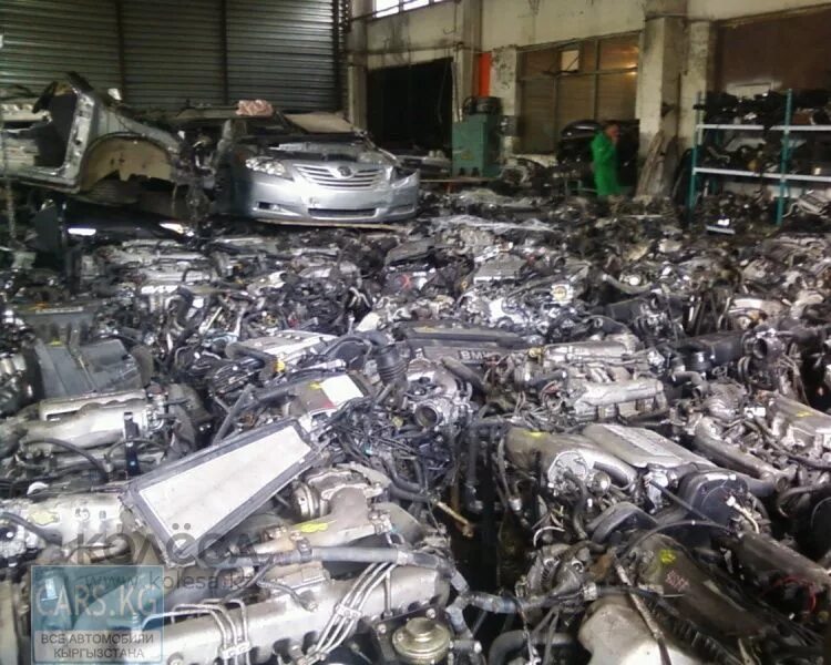 Автозапчасти во владивостоке на японские автомобили. Автозапчасти во владивостоке на японские автомобили. Авторазборка иномарок. Порт владивостока машины. Японские контрактные запчасти.