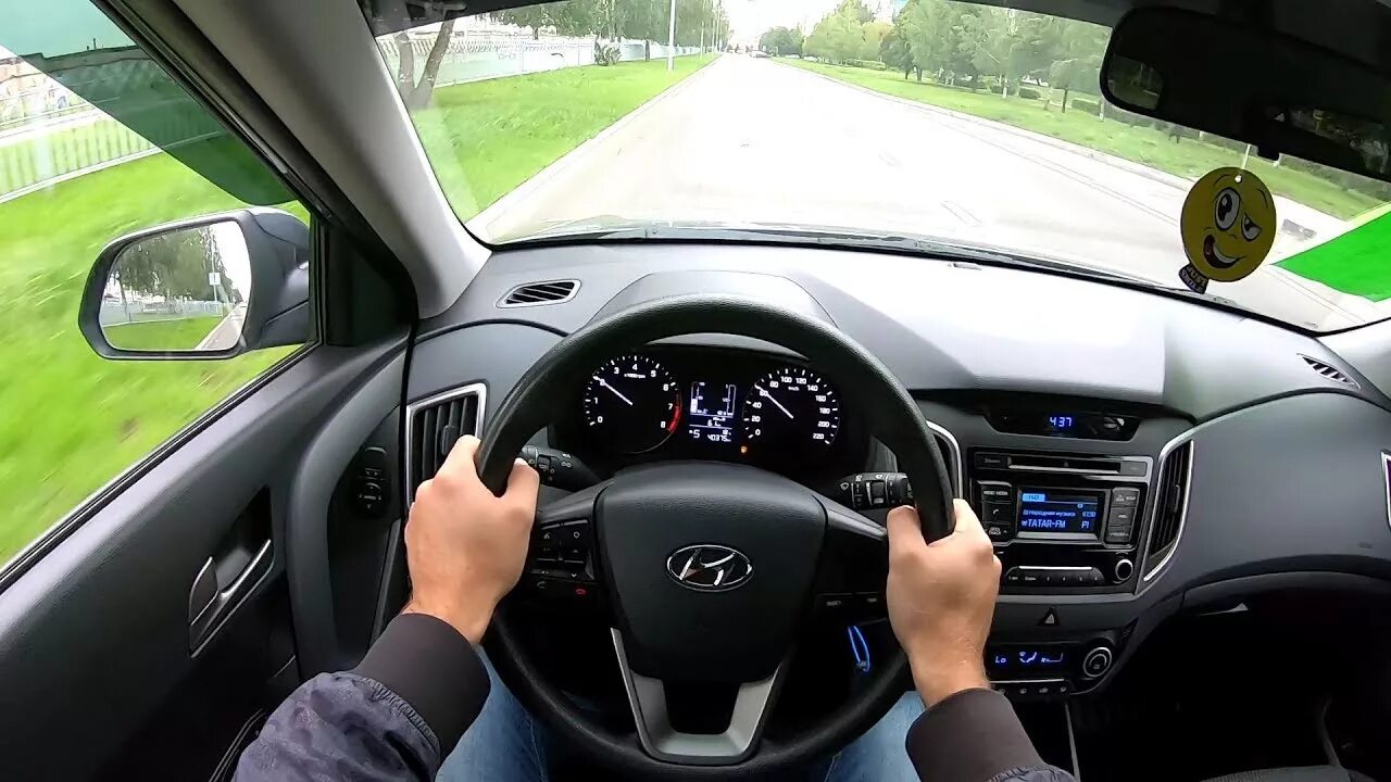 За рулем Хендай Крета. Hyundai Solaris pov Test Drive. Hyundai Creta тест драйв. Девушки за рулем Hyundai Creta.