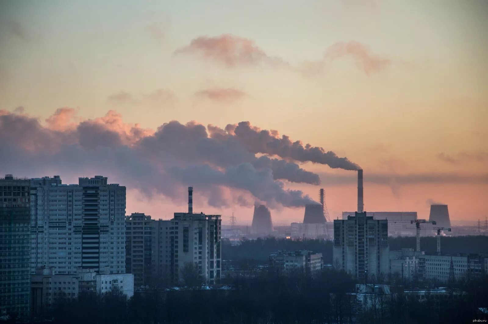 Качество воздуха петербург. Выборгский район загрязнение воздуха. Загрязнение воздуха СПБ. Экология Санкт-Петербурга. Плохая экология.