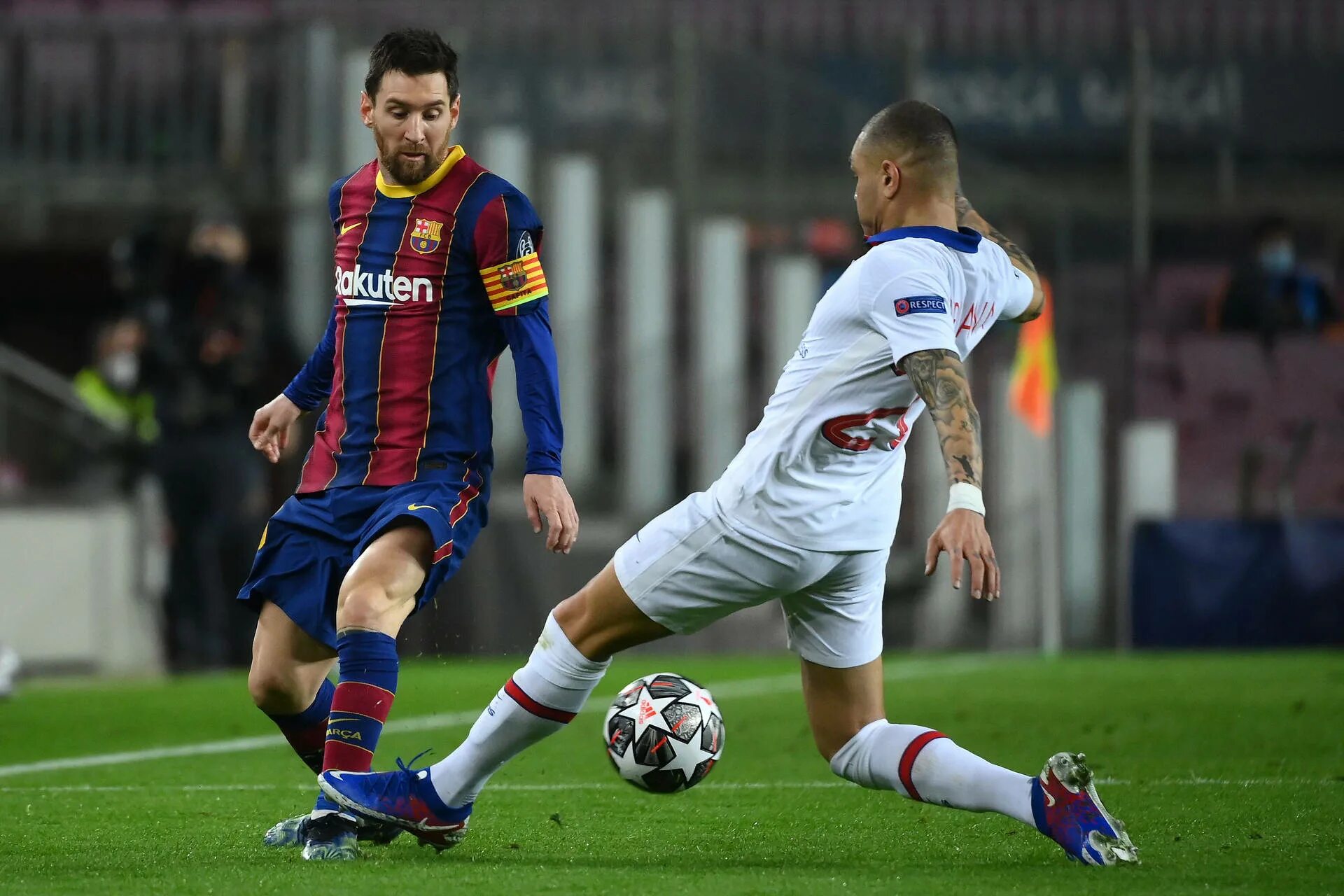 Paris saint germain fc barcelona match. ФК ПСЖ Layvin Kurzawa 2022. Барселона Париж. 2024 Champions League FC Barcelona vs Paris Saint-Germain.