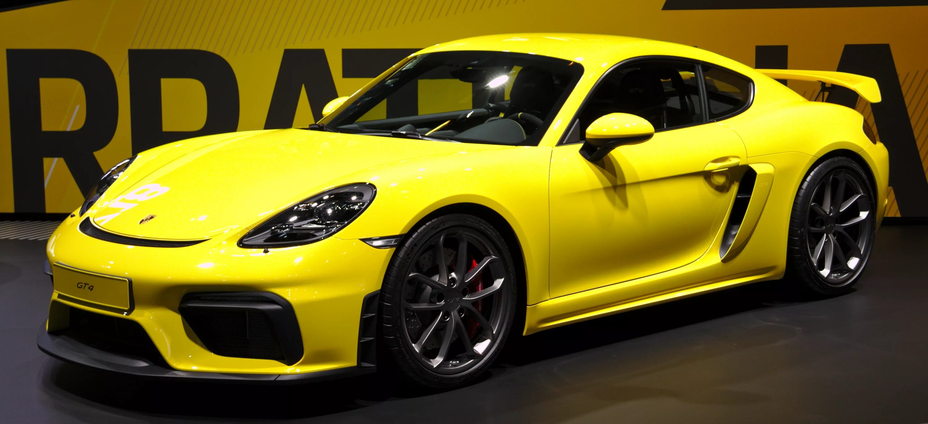 Porsche 718. Порше 718 бокстер 2020. Порше 718 кайман gt4. Порше 718 spyder. Порше 718 кайман gt4.