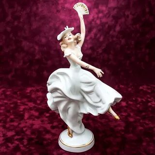 Фарфоровая балерина