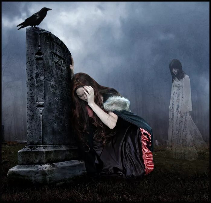 Женщина в трауре. Девушка с цветами у могилы. Вдова на кладбище. Стоит над могилой девчонка. Кладбище женщин.